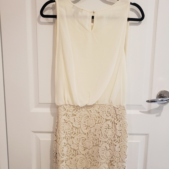 Cream/off-white dress - Picture 2 of 4